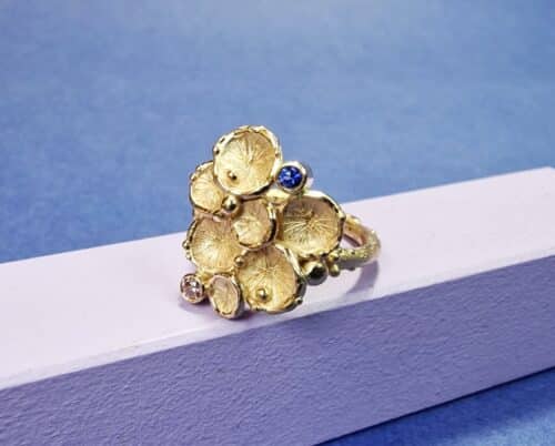 Push present 'Fungus' ring. Rosé gold ring with fungus, berries and birthstones sapphire and diamond. Custom created variation on an Oogst design.