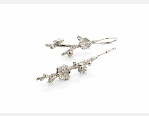 White gold 'Blossom' earrings.  From our 'Japonais' collection. Oogst goldsmith Amsterdam