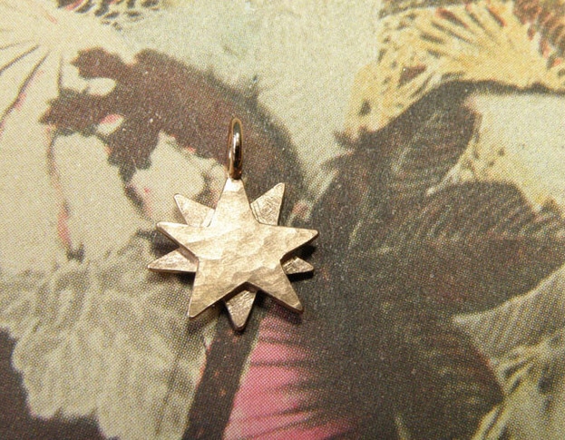 Roodgouden Ster hanger. Gedenksieraad. Rose gold Star pendant. Commemorative jewel. Oogst goudsmid Amsterdam