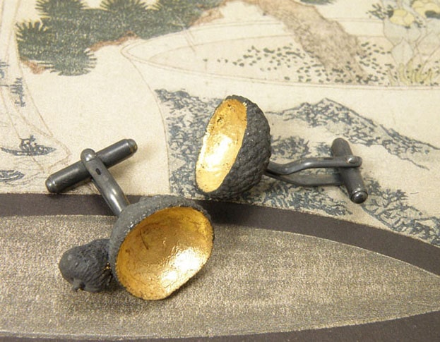 Cufflinks 'Oak'. Silver oxidized acorns with gold leaf on the inside. Handmade at the Oogst studio.
