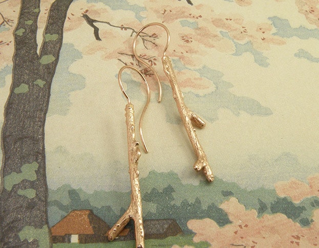 Rose golden 'Orchard' twig earrings. Oogst goldsmith in Amsterdam.