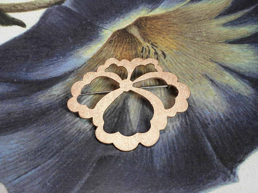 Rose gold brooch Japonais. Oogst goldsmith Amsterdam.