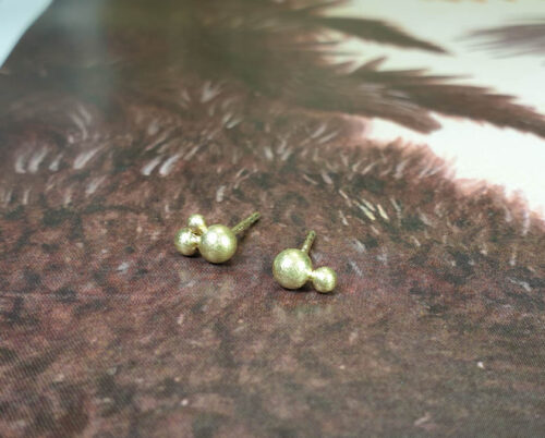 Geelgouden bessen oorsieraden Yellow gold Berries earrings. Oogst goudsmid Amsterdam