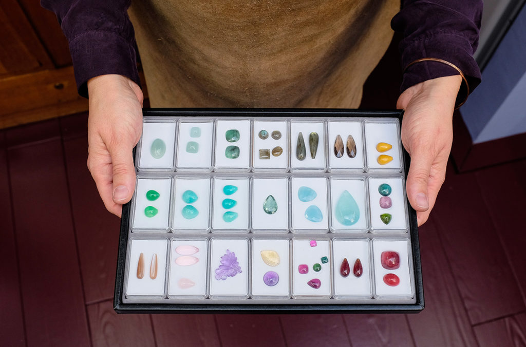 Gemstones for custom jewellery designs by Oogst goldsmith Amsterdam