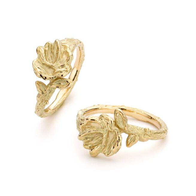Ring geelgouden japonais bloesem. Ring yellow gold Japonais blossoms. Oogst goudsmid Amsterdam.