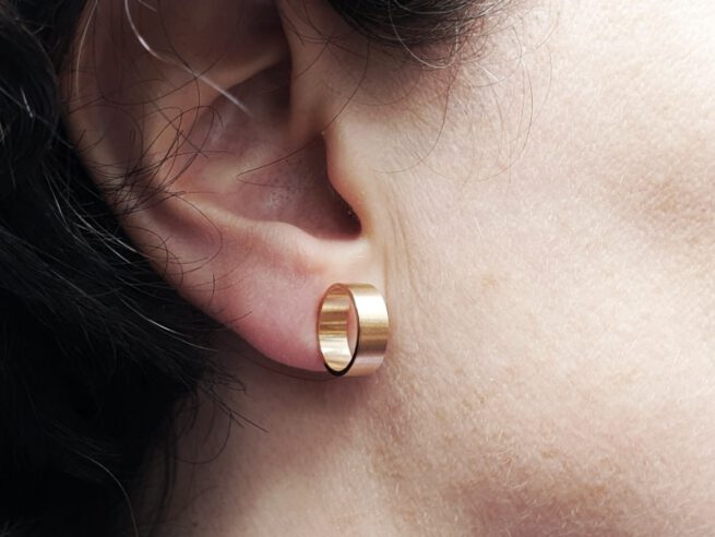 Roségouden oorsieraden Doosje cirkel. Rosé gold earrings Circle box. Oogst goudsmid Amsterdam. Independent jewellery designer.