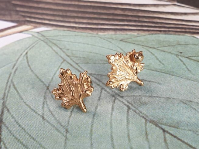 Rose gold 'Leaves' ear studs. From our 'Botanical garden' series. Oogst design & creation