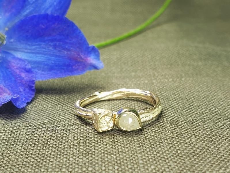 zuurgraad Monumentaal heel fijn gouden ring twist & kristal * natural diamant: geoogst ⋆ Oogst Sieraden