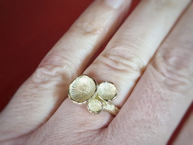 Yellow golden ‘Fungus’ ring. Design by Oogst Jewellery in Amsterdam