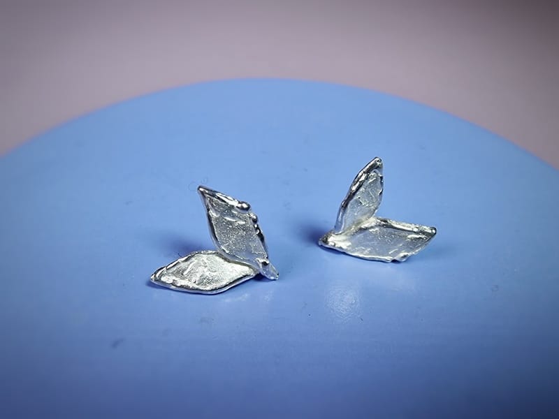 Silver 'Leaves' ear studs. Oogst goldsmith Amsterdam jewellery design & creation