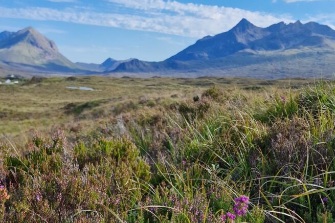 Cuillin gebergte Isle of Skye. Inspiratie voor de Berg ring van Oogst Goudsmeden. Inspiratie reis naar Schotland waar de 'a wee bit of Scotland' serie uit voort kwam.