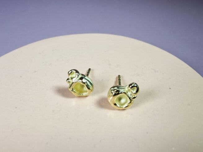 Yellow gold ‘Peaches’ ear studs. Original design by Oogst Jewellery in Amsterdam