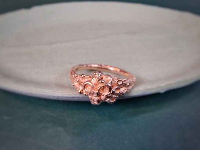 Lively rose gold ring 'Peaches'. Oogst Original with quirky textures. Handmade ring.