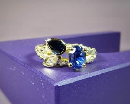 Push present 'Orchard' ring. Twigs with a lemon leaf and berries. With 2 sapphires and 4 diamaonds, created form own heirloom gold. Custom created variation on an Oogst design.